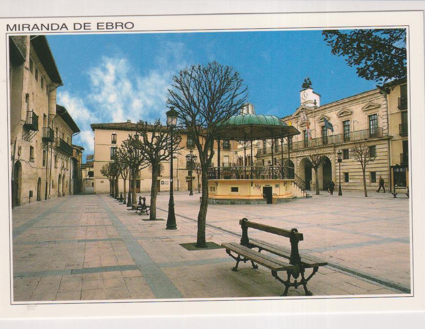 Miranda de Ebro.- Plaza España y Casa Consistorial