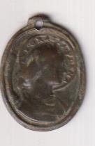 Busto de María. Gratia Plena. Medalla (AE 26 mms.) R/ Busto Coronado y ley latina. Siglo XVIII