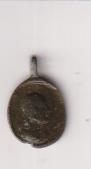 Jesus. Medalla (AE 13 mms.) R/ maría. Siglo XVIII