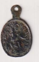 Virgen de Montserrat (M. d. Mon. Ser.) Medalla (AE 22 mms.) R/ San Benito. Siglo XVIII