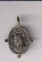 Busto de maría. medalla (AE 18 mms.) R/Busto de Jesús. Siglo XVII-XVIII