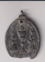 Cáliz entre dos angeles. exergo: roma. medalla (AE 28 mms.) R/ inmaculada. siglo XVIII
