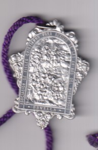 Asociación de fieles cristianos para auxilio de las ánimas del purgatorio. sevilla. Medalla  con cordón Al 56 mms.) Conserva brillo original