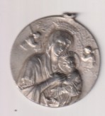 Virgen con niño Jesús rodeada de 2 Ángeles