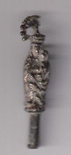 Virgen del Pilar. Colgante. Bronce 50 mms.) Argolla colgante en reverso. Siglo XVII-XVIII