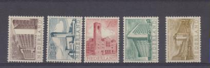 Holanda 1955. Monumentos. 634-38 *