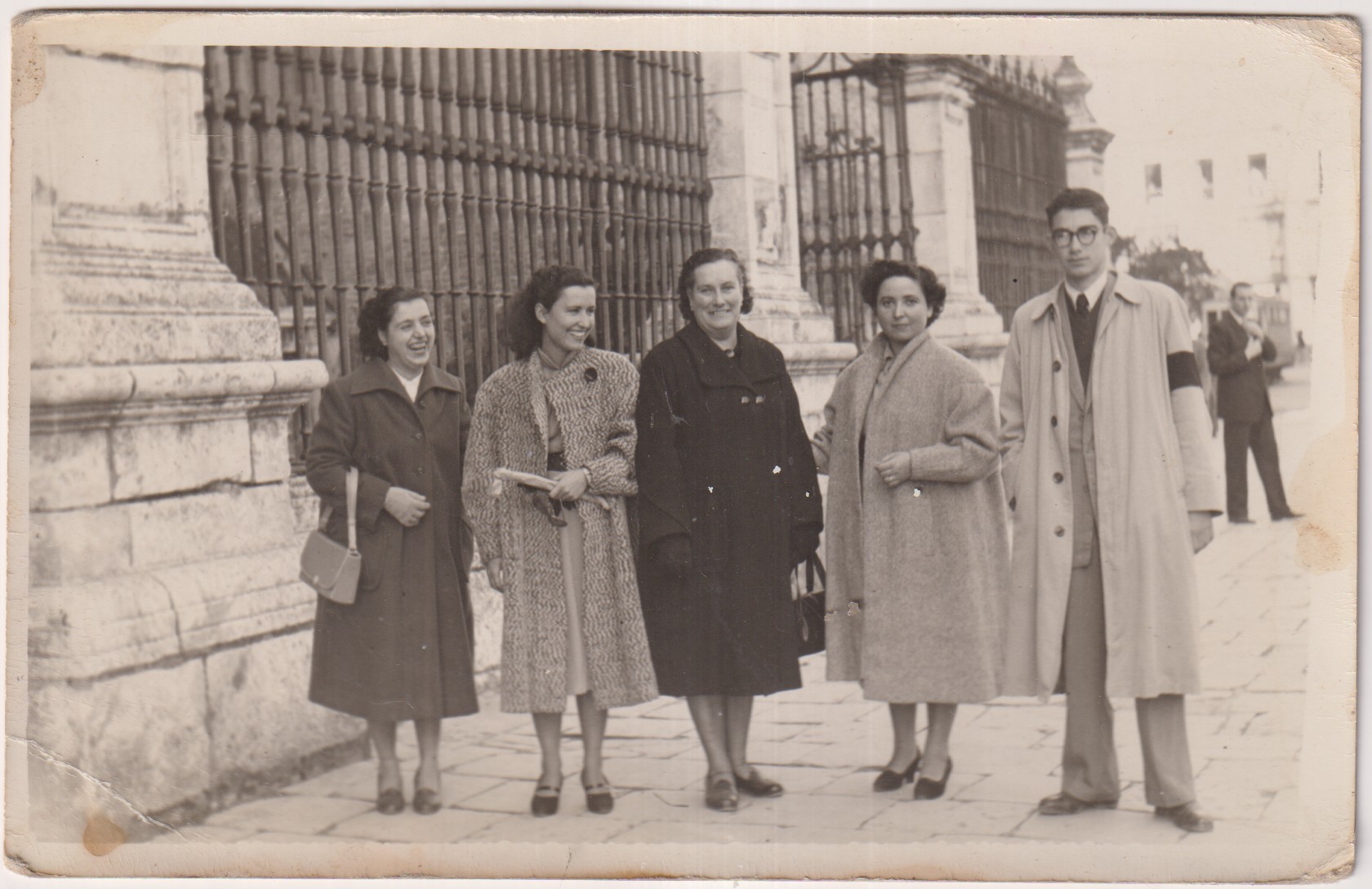 Tamaño postal. Sevilla (1945) Calle San Fernando (Universidad)