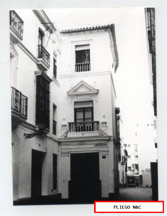 Fotografía (12,5x9) Sevilla. Calle Arguijo, Colegio. Fotógrafo Agudeló-Sevilla. Años 60-70