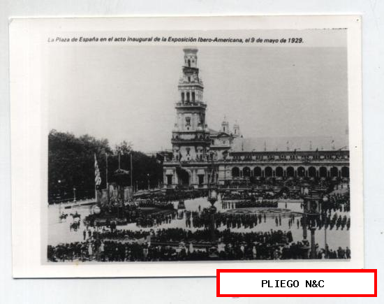 Fotografía (12,5x9) Sevilla. De una postal de la Plaza España en la inauguración de la Exposición