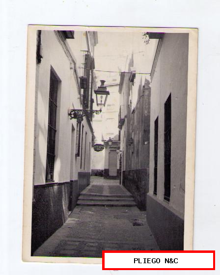 Fotógrafo Agudelo. Barrio de Santa Cruz, Calle Ximénez de Enciso. Fotografía 12x9. Años 60