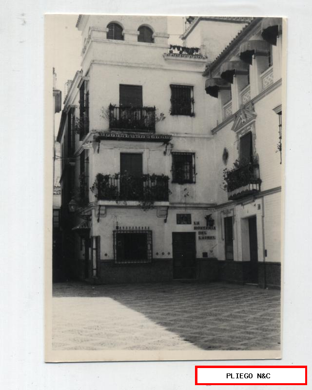 Fotógrafo Agudeló. La Hostería del Laurel. Plaza de los Venerables. 12x9. Sevilla años 60-70