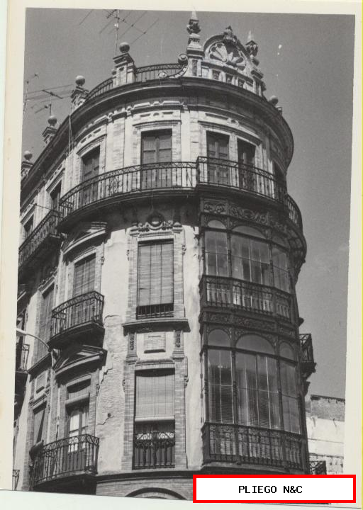 fotografía (9x12) calle Castelar nº 1-3. Fotógrafo Agudelo. Años 60-70