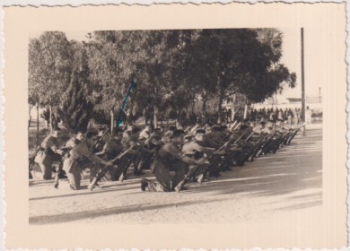 Instrucción en El Llano. San Fernando (Cádiz) Foto Mallet. Año 1955