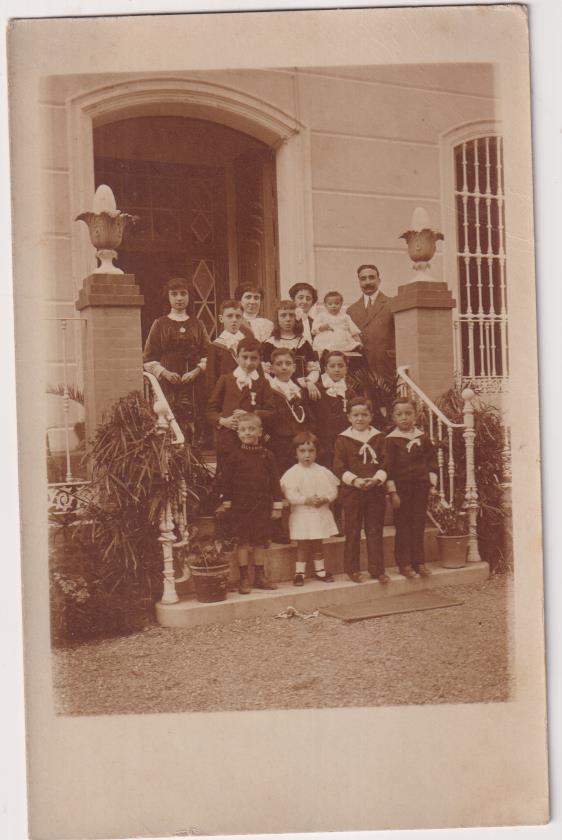 Foto-Postal. Familia. Circa 1910