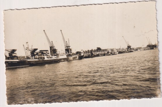12 Huelva.- El puerto. Sin usar