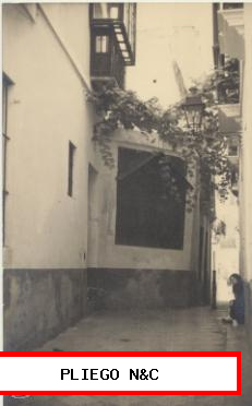 Sevilla. Foto Postal-Una calle de la Juderiqa