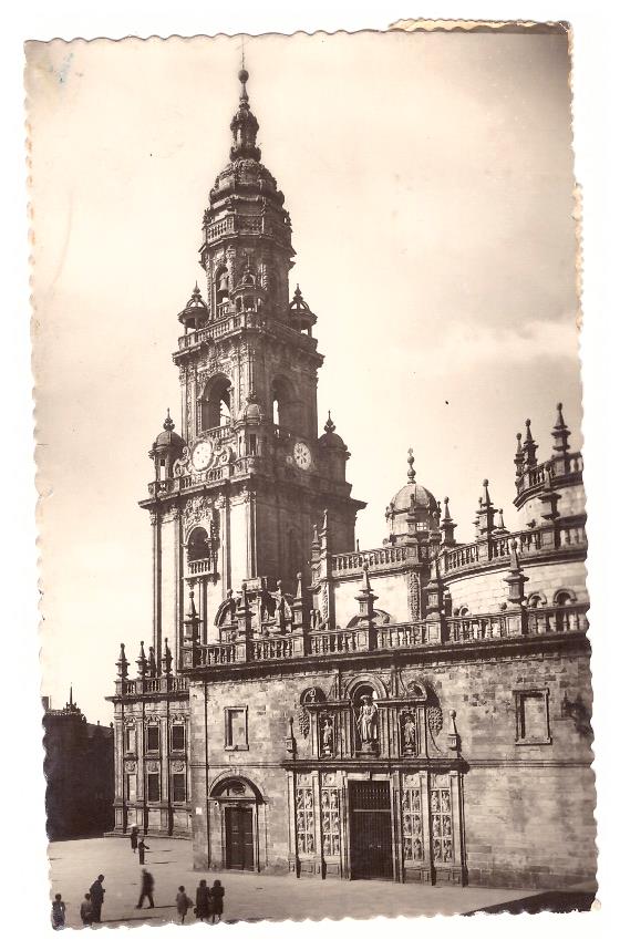 Santiago. Catedral, Torre del Reloj y Puerta Santa. Franqueado y fechado en Santiago 1952. Destino Barcelona