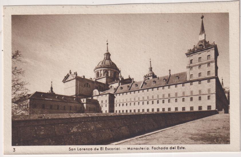 San Lorenza de El Escorial. Monasterio. Fachada del Este. Ediciones Garabella 3