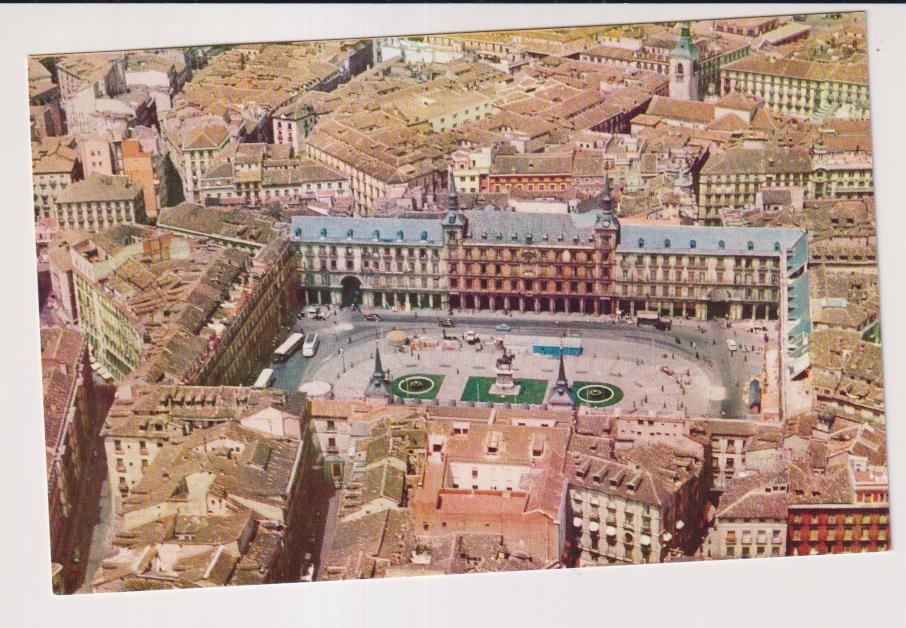 madrid.- plaza mayor. publicidad de iberia, líneas aéreas de españa. 1960. sin circular