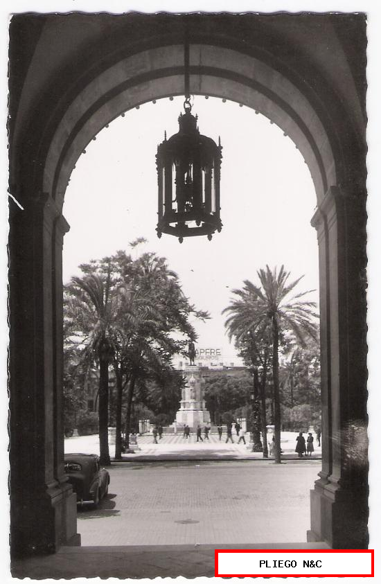 Sevilla nº 10. Plaza Nueva desde el Arco del Ayuntamiento
