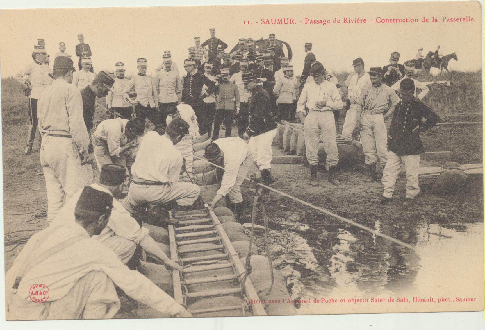 Saumur. Passage de Riviere. Construction de la Passerelle. Anterior a 1905