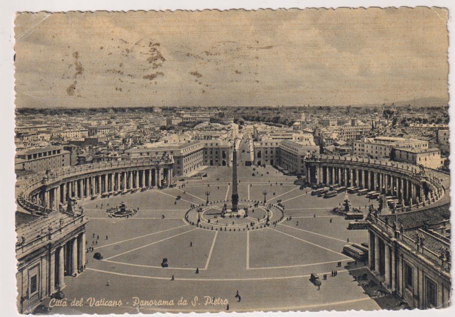 Italia. Roma. Ciudad del Vaticano. Panorama de San Pedro. Franqueado y fechado