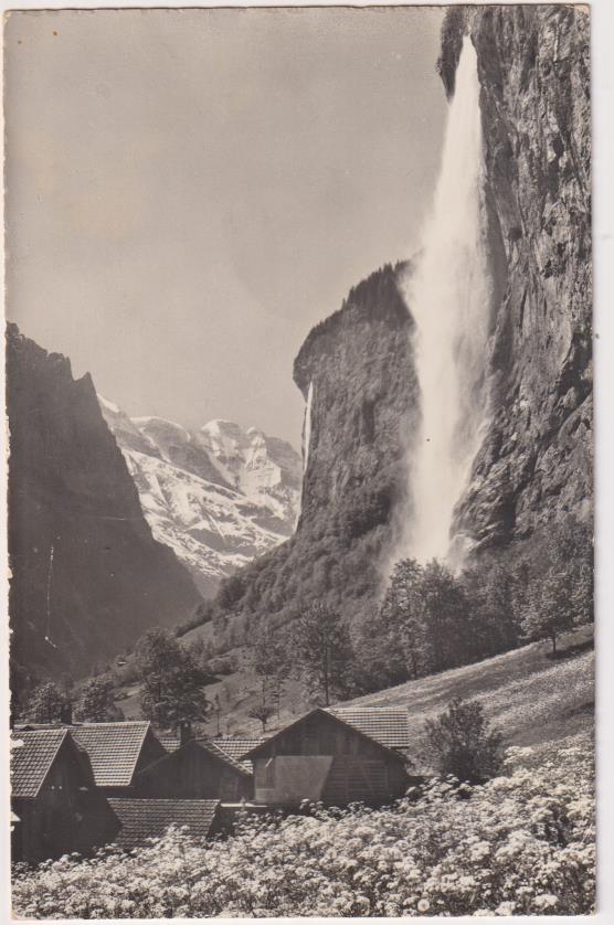 Suiza. Cascada y valle de Lauterbruunen. Fechado al dorso en 1953