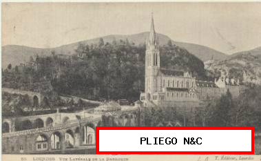 Lourdes-vue laterale de la Basilique. Franqueado y fechado en 1903