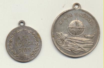 2 Medallas Escolares a la Aplicación. AE-31 y AE-25. Primera mitad del siglo XX