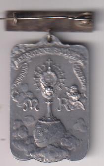Medalla (AE 4,5 Cms.) Mundus Reparatione Salvaeitur Pius P.P. IX. Con pasador