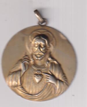 Corazón de Jesús. Medalla Plata Dorada 46 mm.) Siglo XIX