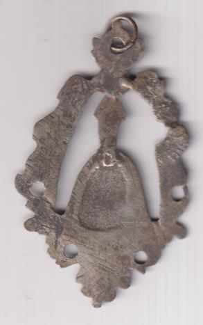 Virgen (?) Medalla Troquelada, Plata 65 mm. Siglo XVIII-XIX