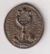 Sagra Eucaristía entre tres Ángeles. Medalla (AE 28 mms.) R/ Inmaculada. Siglo SVII-XVIII