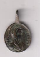 Jesús con pequeña ley. latina alrededor. Medalla (AE 21 mms.) R/ Virgen con Ley. Siglo XVII-XVIII
