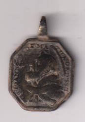 Jesus Nazareno. Medalla (AE 26 mms.) R/ San Juan de Matha. Siglo SVII-XVIII