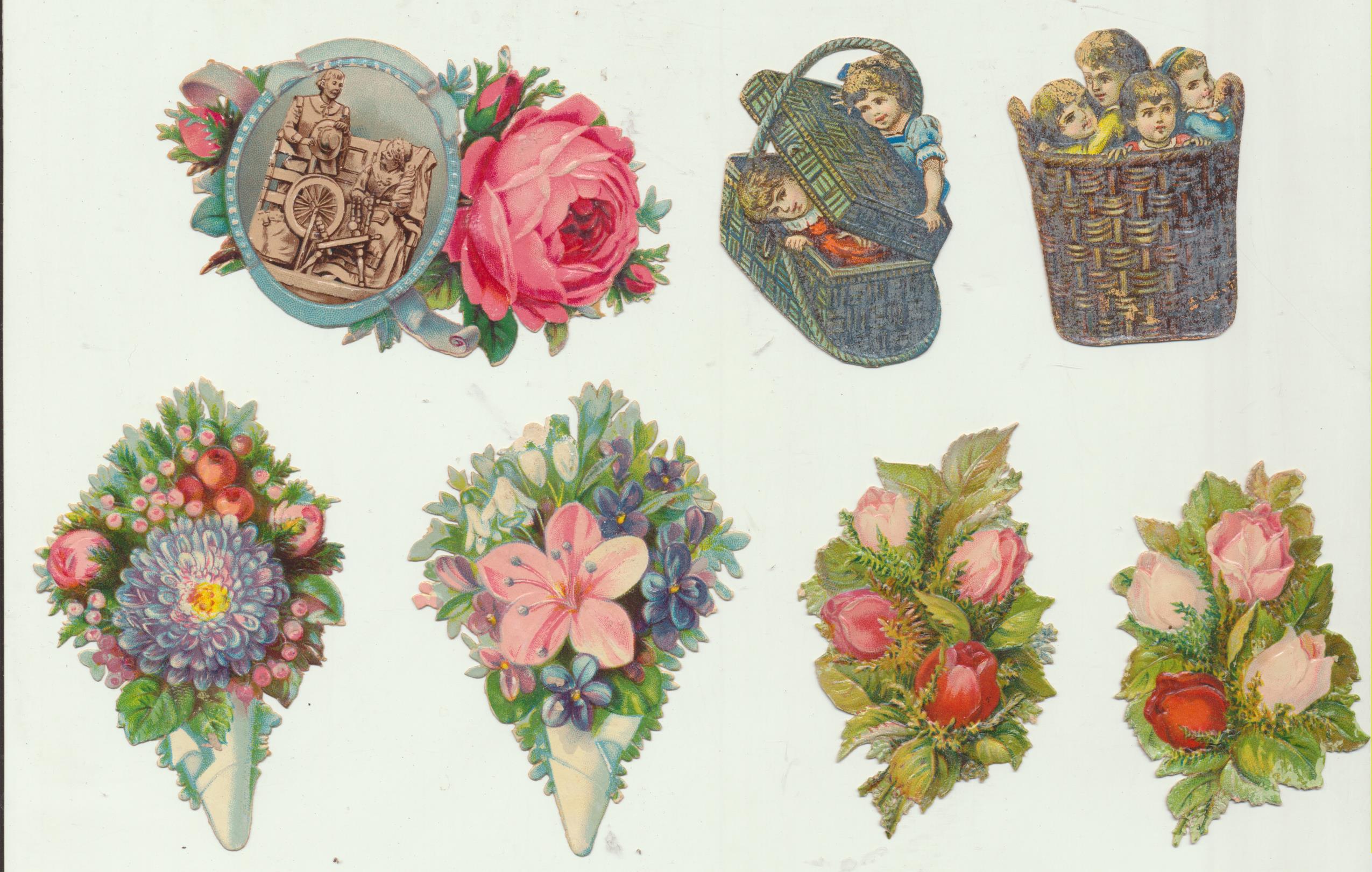 Lote de 7 Cormos Troquelados (8 y 6 cms.) Siglo XIX-XX